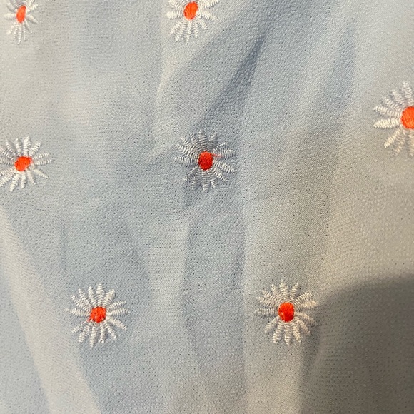 Flowy blue blouse with small embroidered red flowers. Size L - Picture 2 of 4